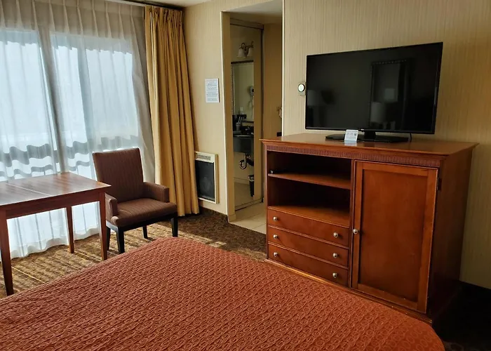 Royal Pacific Motor Inn